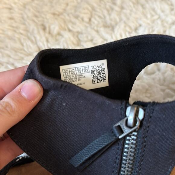 Black and White Boho Bohemian Neutral Heels - Picture 8 of 9